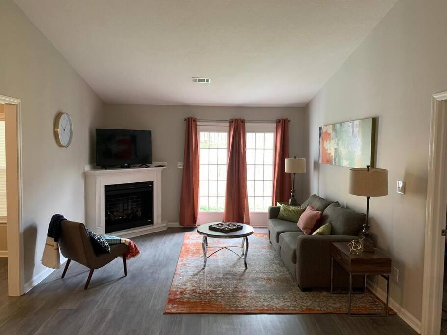 Comfy, Stylish Townhome Near I-20! Augusta Buitenkant foto